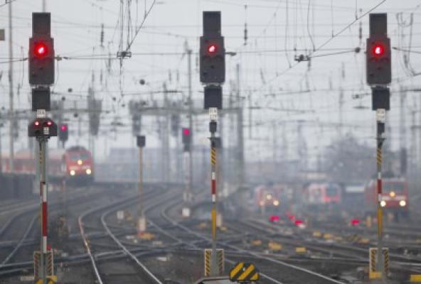Calea ferată a intrat în reparaţii